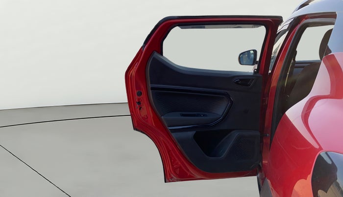 2023 Renault Kiger RXZ TURBO CVT DUAL TONE, CNG, Automatic, 19,444 km, LHS Rear Door