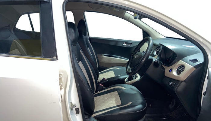 2019 Hyundai Grand i10 ASTA 1.2 KAPPA VTVT, CNG, Manual, 67,283 km, Right Side Front Door Cabin
