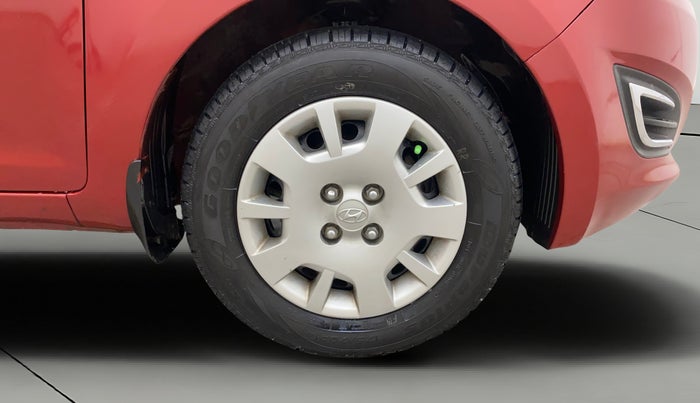 2014 Hyundai i20 MAGNA 1.2, Petrol, Manual, 40,677 km, Right Front Wheel