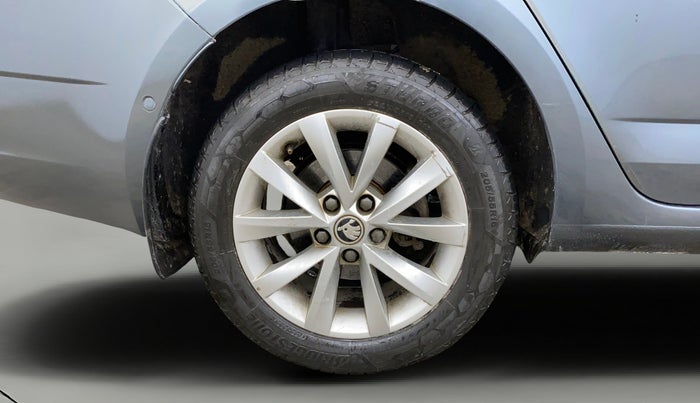 2018 Skoda Octavia L&K 1.8 TSI AT, Petrol, Automatic, 57,765 km, Right Rear Wheel