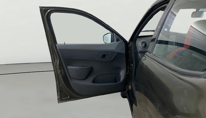 2020 Renault Kwid RXT 1.0 (O), Petrol, Manual, 25,210 km, LHS Front Door