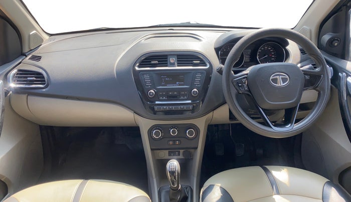 2018 Tata Tiago XZ PETROL, Petrol, Manual, 27,570 km, Dashboard