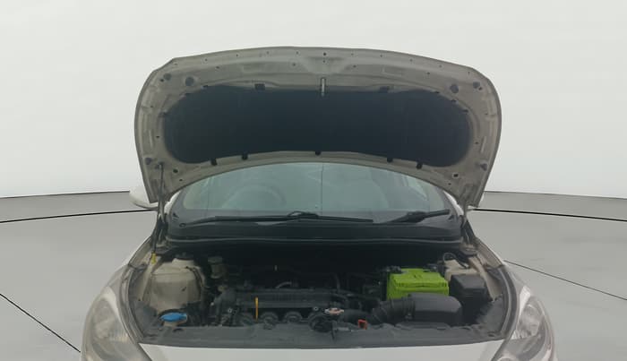2014 Hyundai Verna FLUIDIC 1.6 VTVT SX AT, Petrol, Automatic, 1,04,225 km, Open Bonet