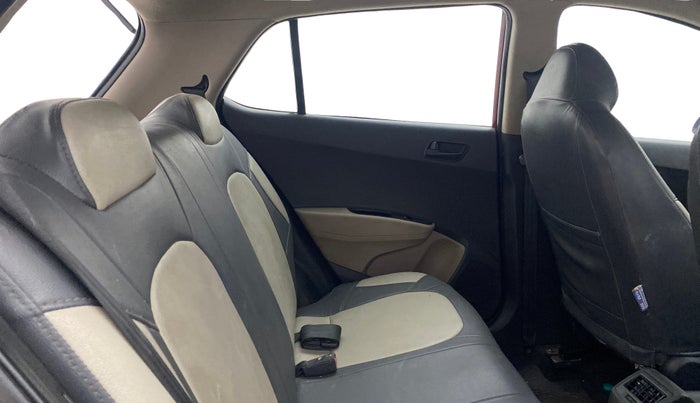 2017 Hyundai Grand i10 MAGNA AT 1.2 KAPPA VTVT, Petrol, Automatic, 46,834 km, Right Side Rear Door Cabin