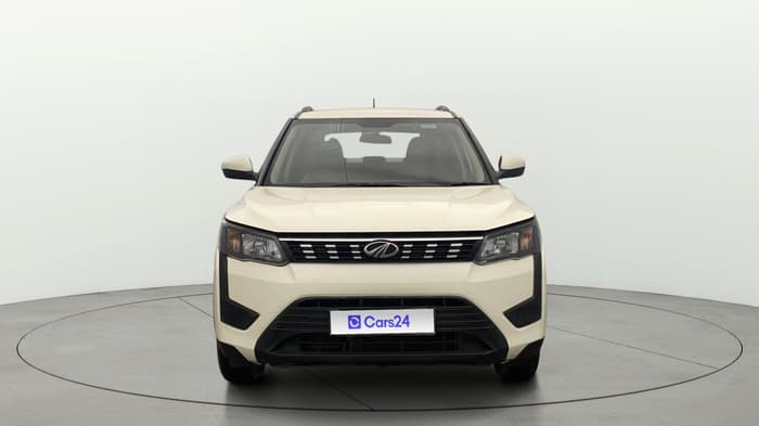 2020 Mahindra XUV300 W6 1.5 Diesel, Diesel, Manual, 88,060 km, Front