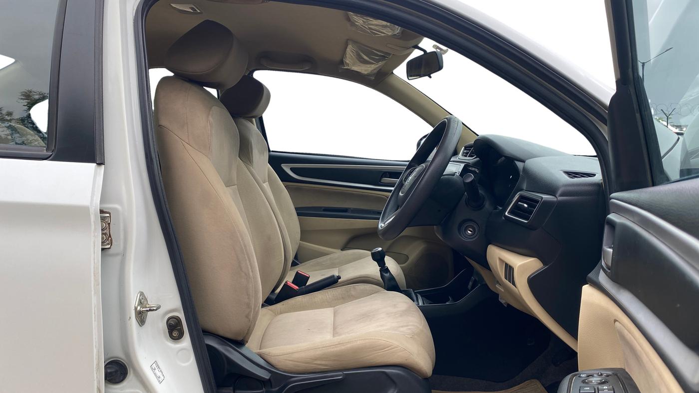 2023 Honda Amaze 1.2L I-VTEC S, Petrol, Manual, 73,548 km, Right Side Front Door Cabin