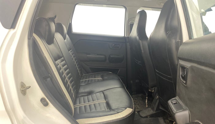 2021 Maruti New Wagon-R LXI CNG 1.0, CNG, Manual, 1,09,318 km, Right Side Rear Door Cabin