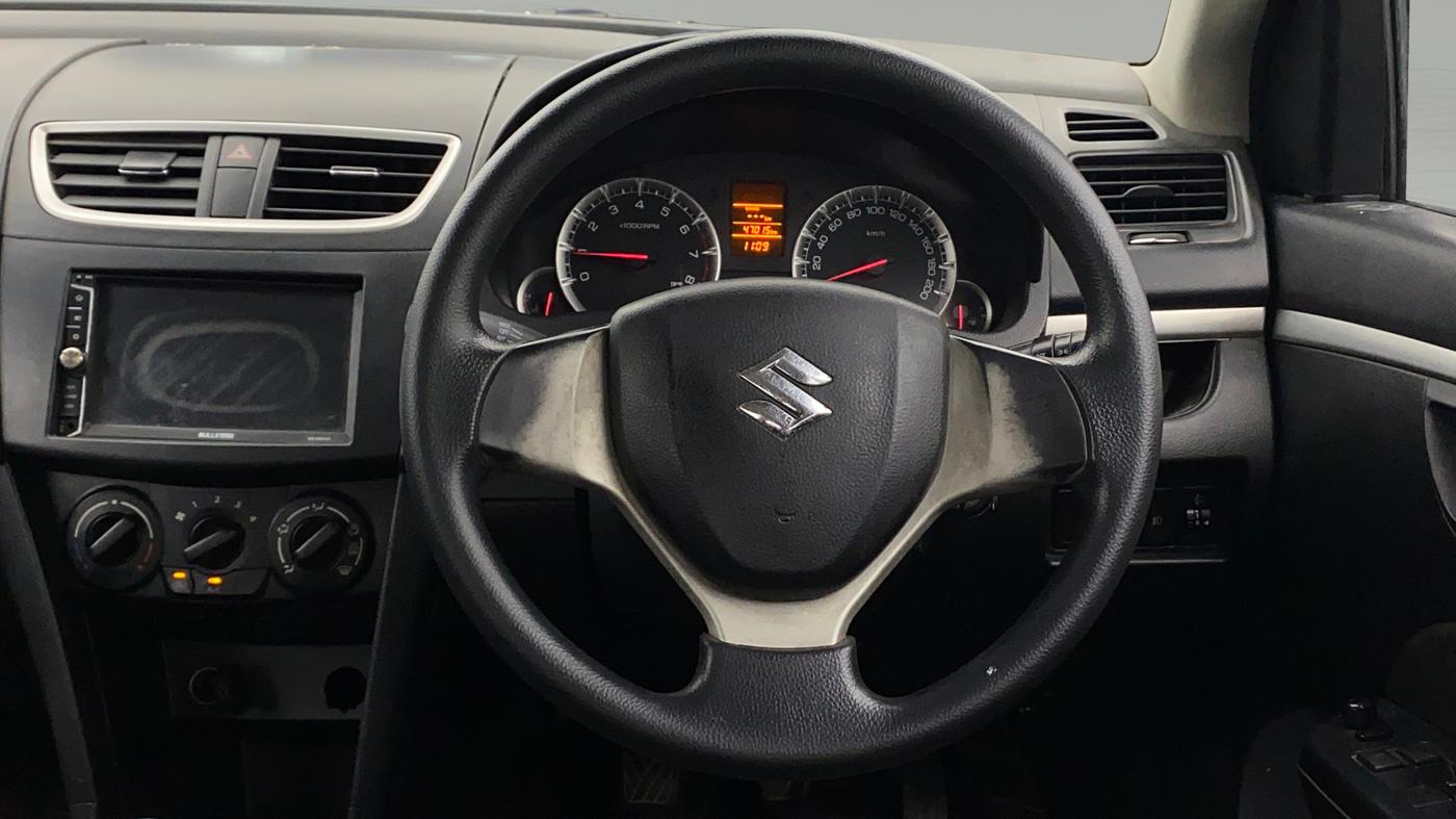 2015 Maruti Swift VXI, Petrol, Manual, 46,984 km, Steering Wheel Close Up