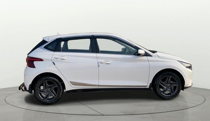 2023 Hyundai NEW I20 SPORTZ 1.2 MT, Petrol, Manual, 27,650 km, Right Side View