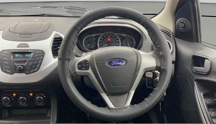 2016 Ford New Figo TREND 1.2 PETROL, Petrol, Manual, 1,30,729 km, Steering Wheel Close Up