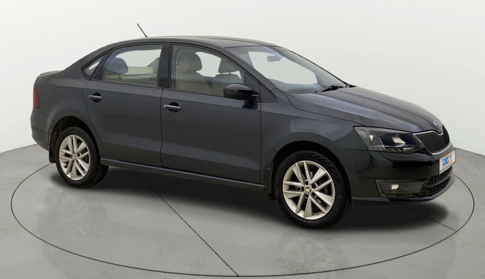 2017 Skoda Rapid STYLE 1.6 MPI AT, Petrol, Automatic, 78,050 km, Right Front Diagonal
