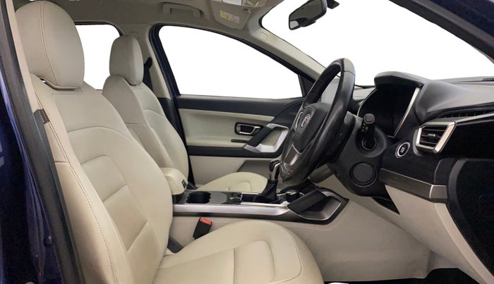 2021 Tata Safari XZA PLUS, Diesel, Automatic, 72,667 km, Right Side Front Door Cabin