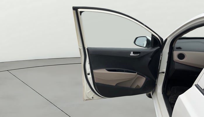 2014 Hyundai Grand i10 SPORTZ 1.2 KAPPA VTVT, Petrol, Manual, 99,524 km, LHS Front Door