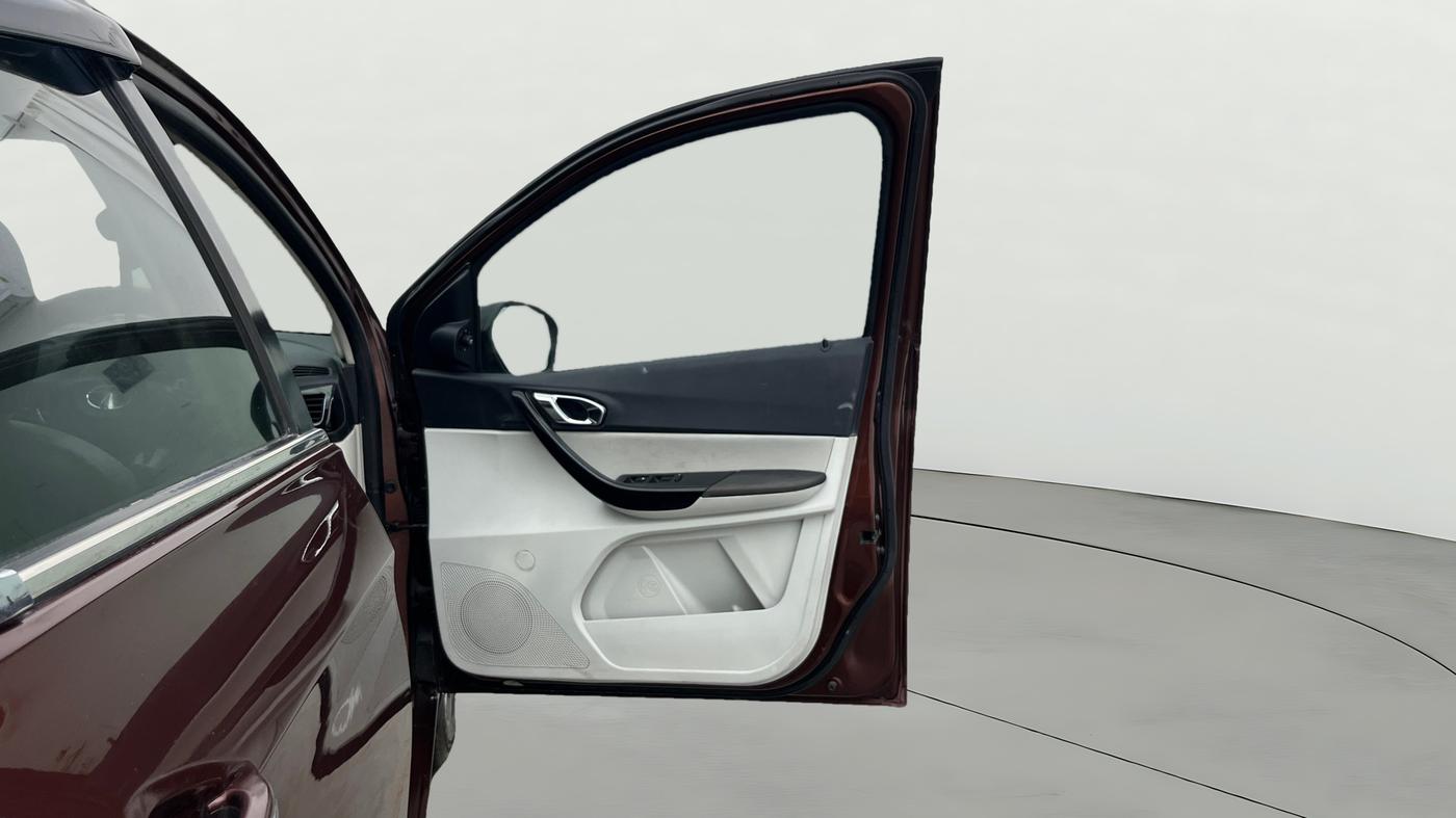 2022 Tata TIGOR XZA PLUS PETROL, Petrol, Automatic, 45,837 km, RHS Front Door