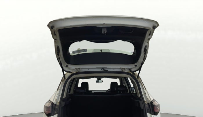 2020 Tata Harrier XE 2.0L KRYOTEC, Diesel, Manual, 92,436 km, Boot Door Open