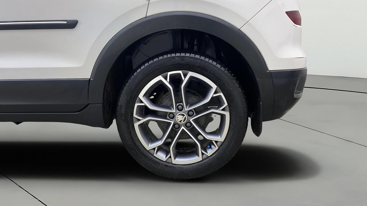 2022 Skoda KUSHAQ STYLE 1.5L TSI MT, Petrol, Manual, 95,350 km, Left Rear Wheel