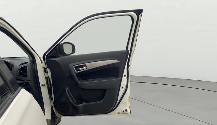 2016 Maruti Vitara Brezza ZDI, Diesel, Manual, 96,833 km, RHS Front Door