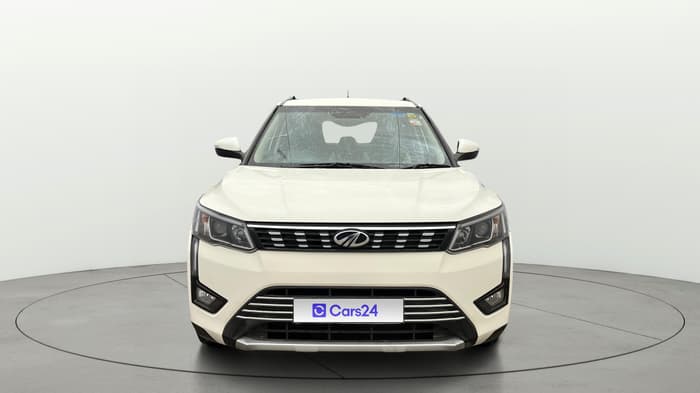 2021 Mahindra XUV300 W8 1.2 PETROL, Petrol, Manual, 52,717 km, Front