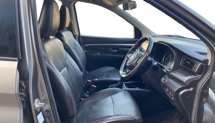 2019 Maruti XL6 ALPHA MT, Petrol, Manual, 94,172 km, Right Side Front Door Cabin