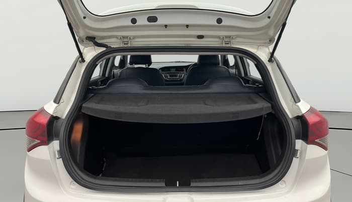2016 Hyundai i20 Active 1.2 S, Petrol, Manual, 54,652 km, Boot Open Zoomed View