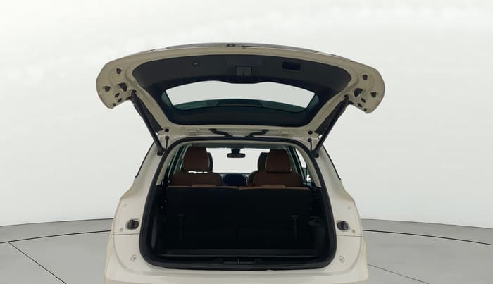 2022 MG HECTOR PLUS SHARP 1.5 PETROL TURBO DCT 6-STR DUAL TONE, Petrol, Automatic, 73,513 km, Boot Door Open
