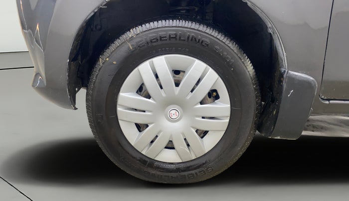 2015 Maruti Alto 800 LXI, Petrol, Manual, 88,606 km, Left Front Wheel