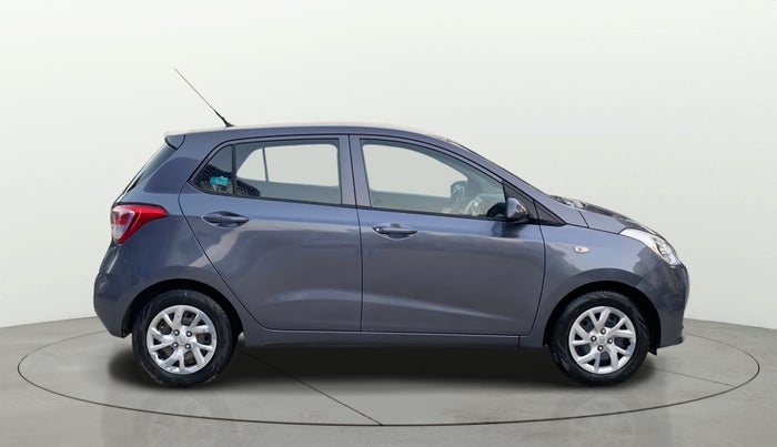2017 Hyundai Grand i10 MAGNA 1.2 KAPPA VTVT, Petrol, Manual, 82,647 km, Right Side View