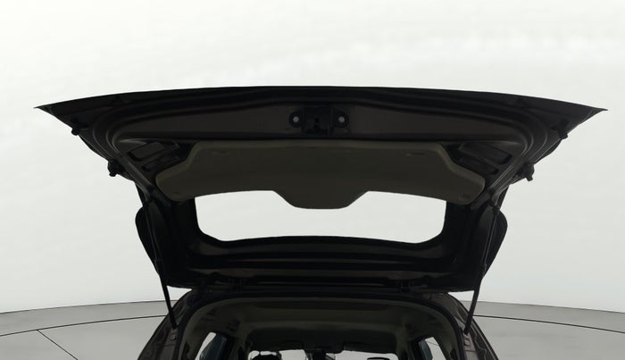 2022 Renault TRIBER RXL MT, Petrol, Manual, 27,492 km, Boot Door Open