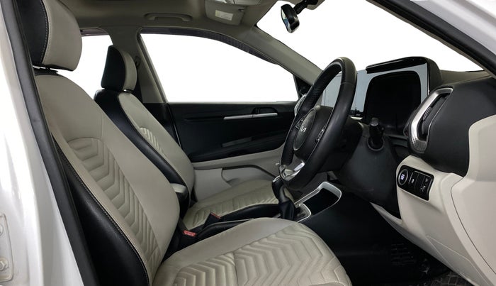 2022 KIA SONET HTX PLUS 1.0 IMT, Petrol, Manual, 20,678 km, Right Side Front Door Cabin