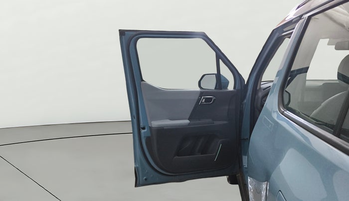 2025 KIA SYROS  HTX 1.0 Turbo 6MT, Petrol, Manual, 8,660 km, LHS Front Door