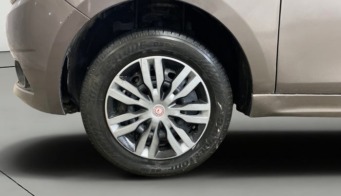 2017 Tata Tiago XT PETROL, Petrol, Manual, 71,017 km, Left Front Wheel