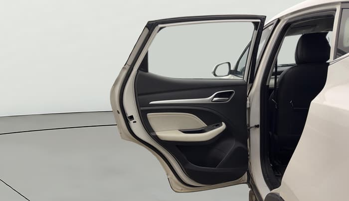 2023 MG ASTOR STYLE 1.5 MT, Petrol, Manual, 28,044 km, LHS Rear Door