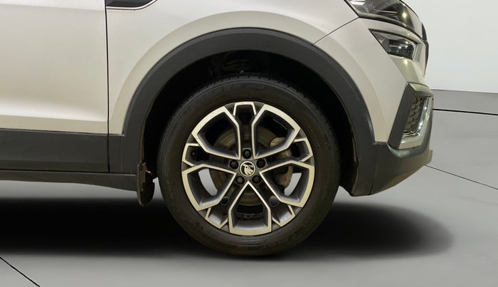 2022 Skoda KUSHAQ STYLE 1.5L TSI MT, Petrol, Manual, 15,817 km, Right Front Wheel