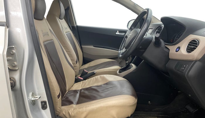 2016 Hyundai Grand i10 ASTA AT 1.2 KAPPA VTVT, Petrol, Automatic, 26,630 km, Right Side Front Door Cabin