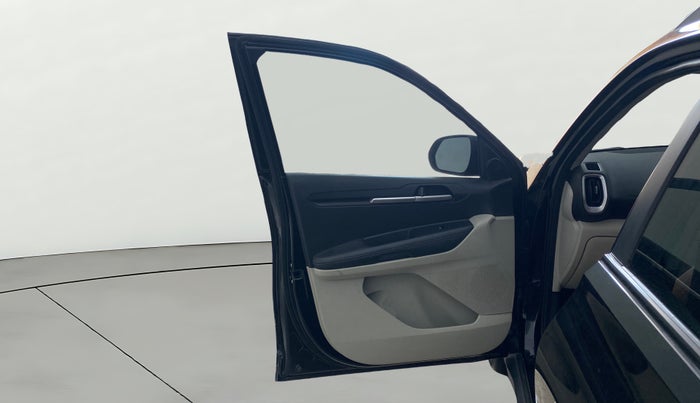 2020 KIA SONET HTX 1.5, Diesel, Manual, 66,884 km, LHS Front Door