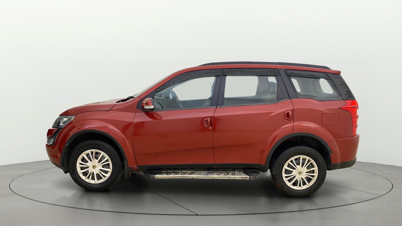 2016 Mahindra XUV500 W6, Diesel, Manual, 1,29,634 km, Left Side