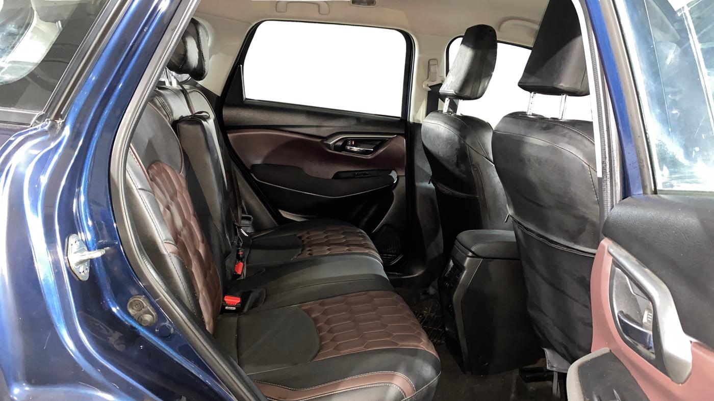 2024 Maruti Grand Vitara DELTA SMART HYBRID AT, Petrol, Automatic, 18,517 km, Right Side Rear Door Cabin