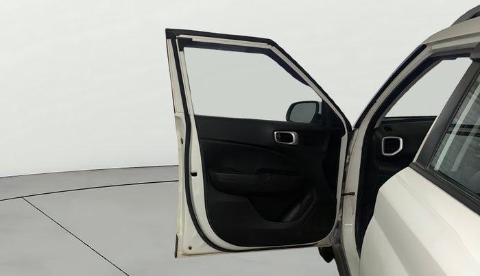 2021 Hyundai VENUE S 1.2, Petrol, Manual, 90,532 km, LHS Front Door