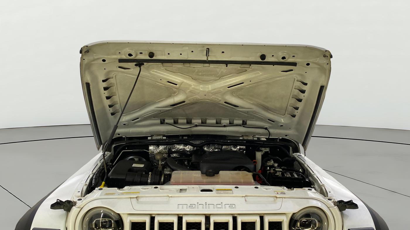 2025 Mahindra Thar Roxx  AX7 L Petrol AT 2WD, Petrol, Automatic, 29,898 km, Open Bonet