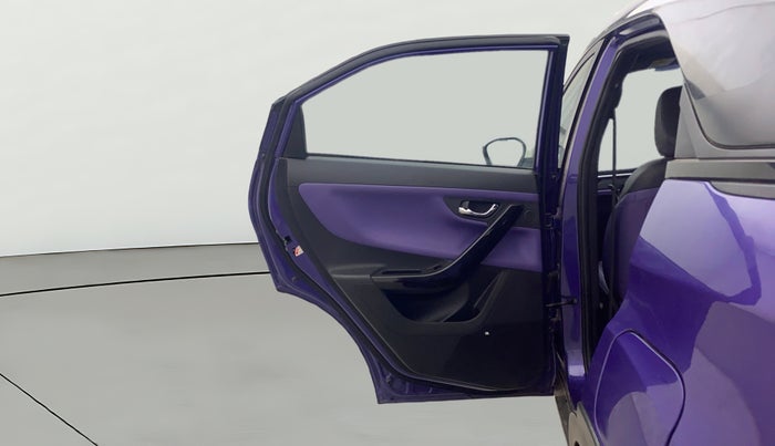2023 Tata NEXON FEARLESS PURPLE + SUNROOF DUAL TONE 1.2 PETROL, Petrol, Manual, 42,318 km, LHS Rear Door