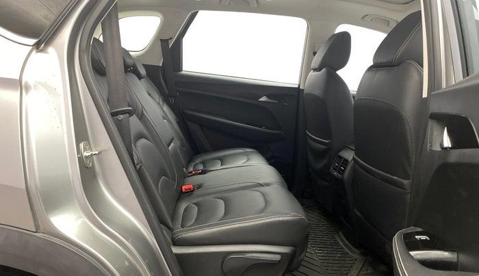 2019 MG HECTOR SHARP HYBRID 1.5 PETROL, Petrol, Manual, 77,725 km, Right Side Rear Door Cabin