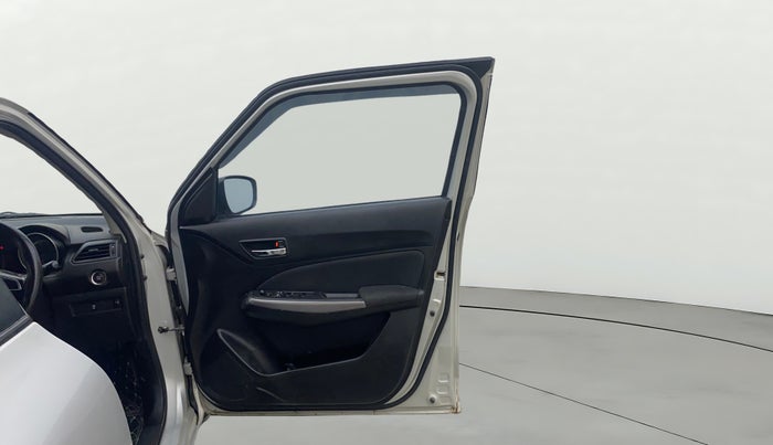 2022 Maruti Swift ZXI, Petrol, Manual, 39,211 km, RHS Front Door