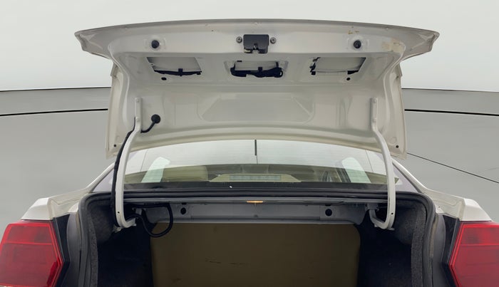 2018 Volkswagen Ameo HIGHLINE PLUS 1.0L 16 ALLOY, Petrol, Manual, 61,244 km, Boot Door Open