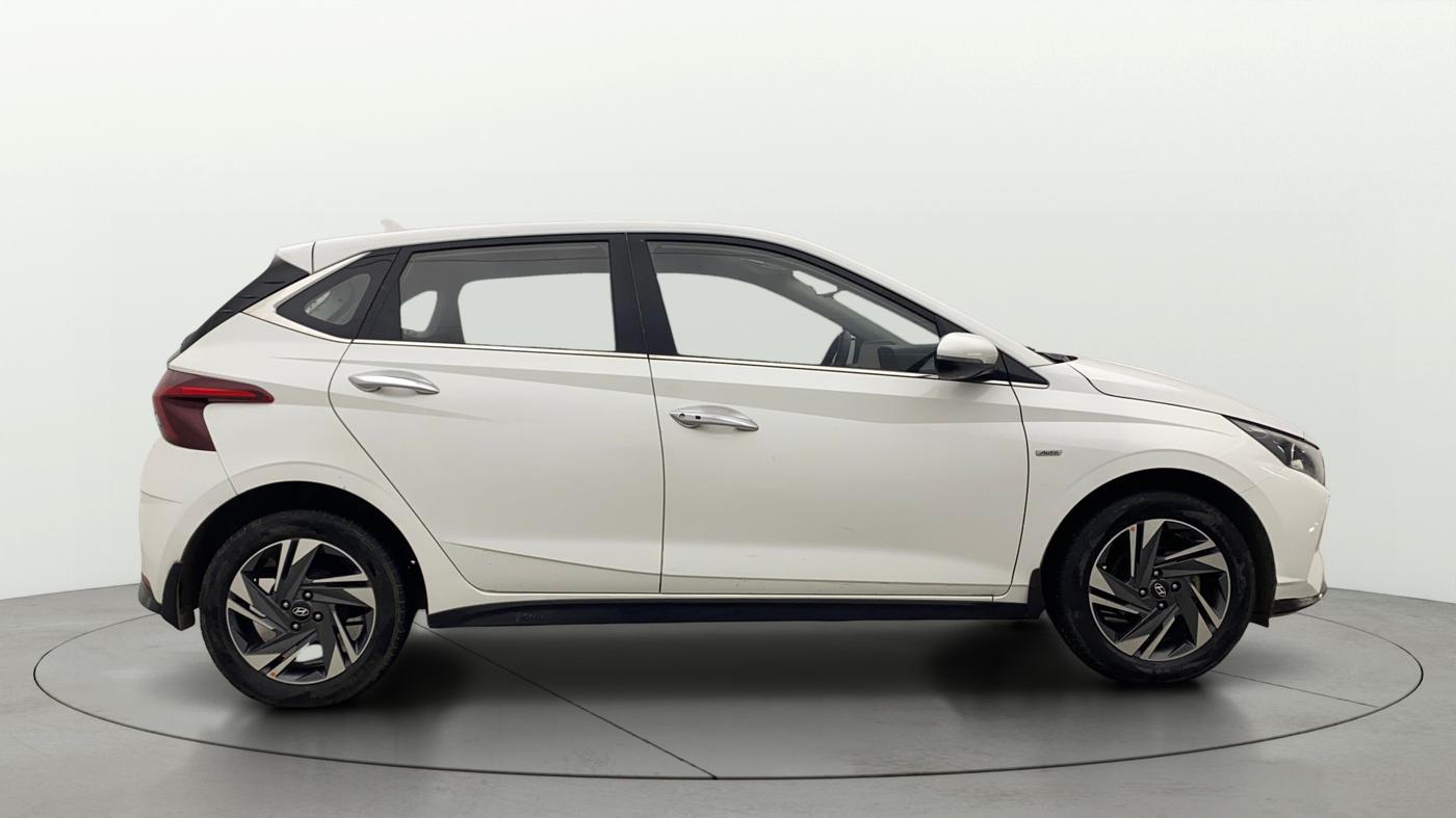 2021 Hyundai NEW I20 ASTA 1.2 AT, Petrol, Automatic, 1,02,328 km, Right Side View