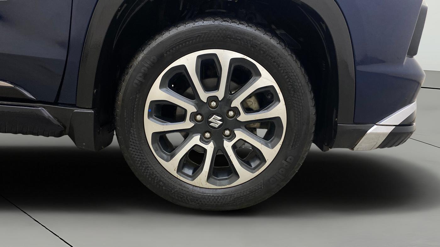 2022 Maruti Grand Vitara ALPHA SMART HYBRID AT, Petrol, Automatic, 91,661 km, Right Front Wheel