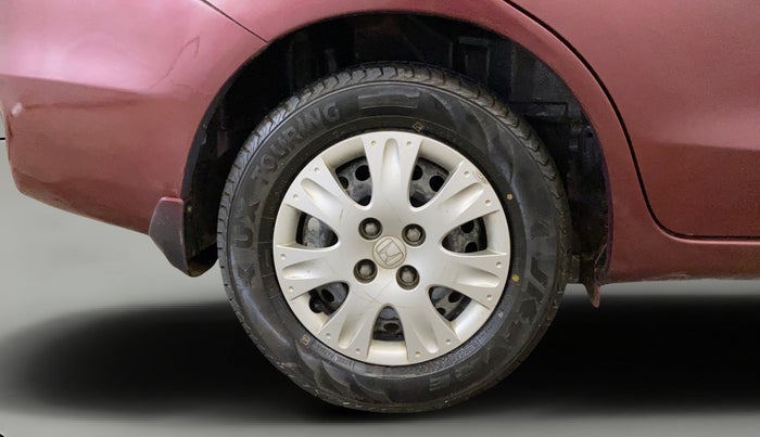 2013 Honda Amaze 1.2L I-VTEC S, Petrol, Manual, 1,17,789 km, Right Rear Wheel