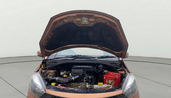 2017 Tata TIGOR XZ (O) PETROL, Petrol, Manual, 94,054 km, Open Bonet