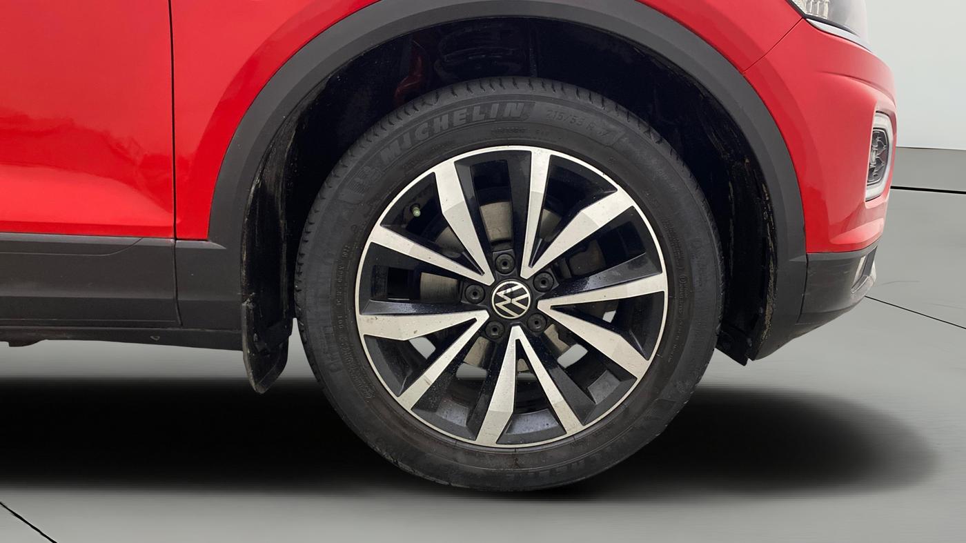 2021 Volkswagen T-ROC 1.5 TSI AT, Petrol, Automatic, 1,20,900 km, Right Front Wheel