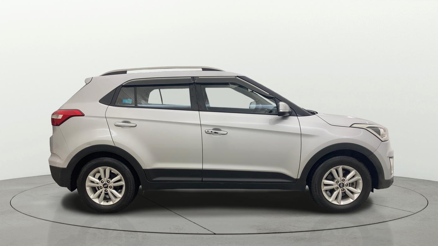2016 Hyundai Creta SX PLUS 1.6 PETROL, CNG, Manual, 1,15,590 km, Right Side View