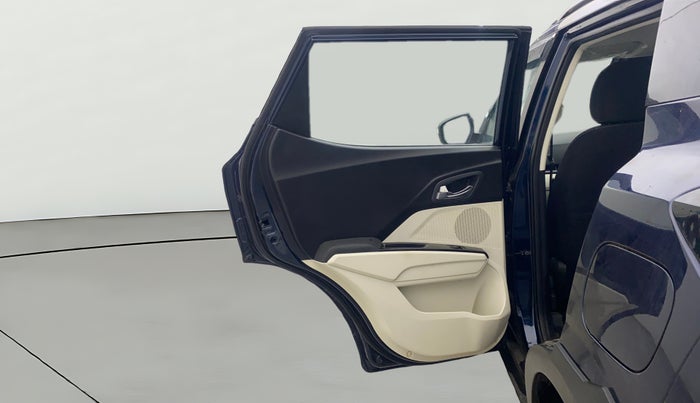 2024 Mahindra XUV 3XO AX5L 1.2 TGDi, Petrol, Manual, 11,453 km, LHS Rear Door